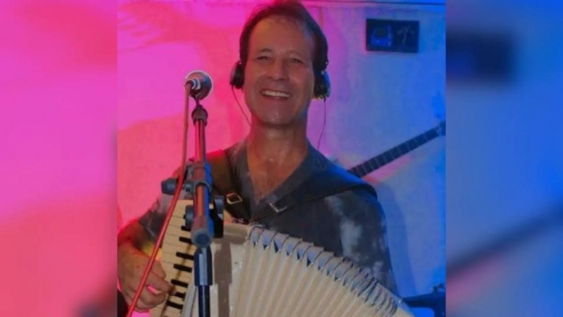 Morre aos 61 anos Nelsinho, cantor do grupo Alma e Coração