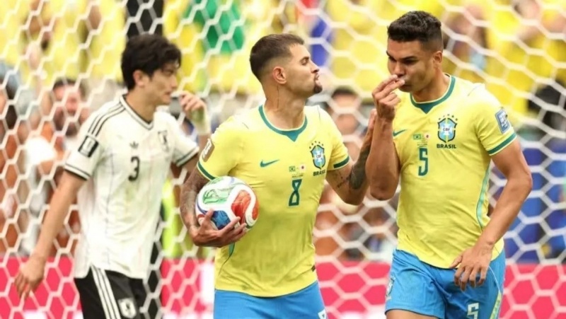 De virada, Brasil vence e está nas oitavas da Copa do Mundo
