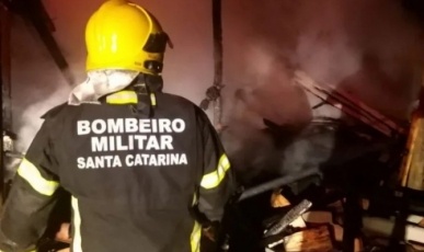 Homem morre em incêndio em Videira