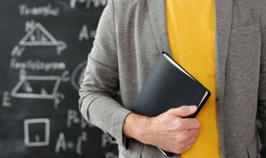 TCE/SC manda estudante devolver R$ 132 mil de bolsa universitária após irregularidade