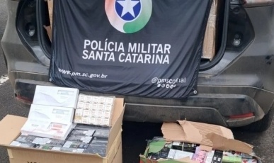 PM Rodoviária intercepta veículo com cigarros eletrônicos e medicamentos em Caçador