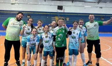 Arroio Trinta conquista título microrregional do JESC no futsal feminino