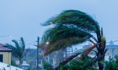 Ciclone no RS traz temporais, granizo e ventos de até 100 km/h para SC
