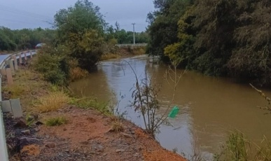 Corpo é encontrado boiando em rio de Santa Catarina