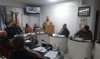 Subtenente da Polícia Militar é agraciado com Moção de Aplauso e Reconhecimento pelo Legislativo de Água Doce