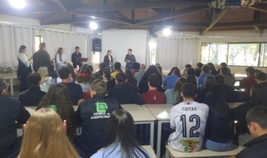 Projeto Escola Restaurativa do Ministério Público de Santa Catarina chega ao Colégio Agrícola de Água Doce