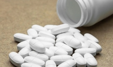 Anvisa determina recolhimento de lotes de medicamentos para hipertensão e câncer de mama