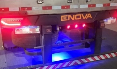 Iluminação de LED em caminhões pode gerar multa e retenção do veículo, alerta PMRv