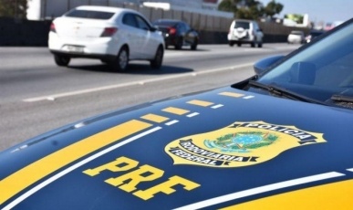 PRF apreende mais de 58 quilos de maconha e prende motorista na BR-153 em Água Doce