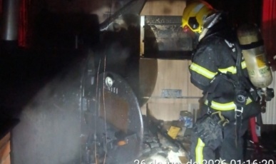 Princípio de incêndio mobiliza bombeiros durante a madrugada em Santa Cecília