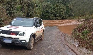 Ponte é interditada após elevação do nível da água em Tangará