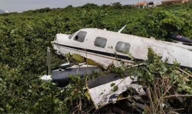 Avião de pequeno porte com duas pessoas cai em Santa Catarina
