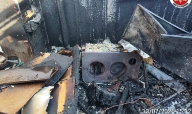 Incêndio destrói residência de madeira em Fraiburgo