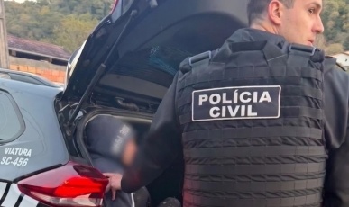 Polícia Civil prende um dos suspeitos por furto a mercado em Herval d'Oeste