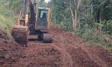 Parceria entre Prefeitura e empresa viabiliza nova estrada de acesso à comunidade de Lajeado Rodeio, em Ibicaré